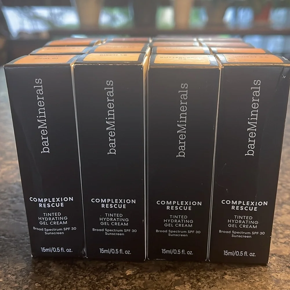 Bare Minerals Mini Complexion Rescue Tinted Hydrating Gel Cream from 17 shades